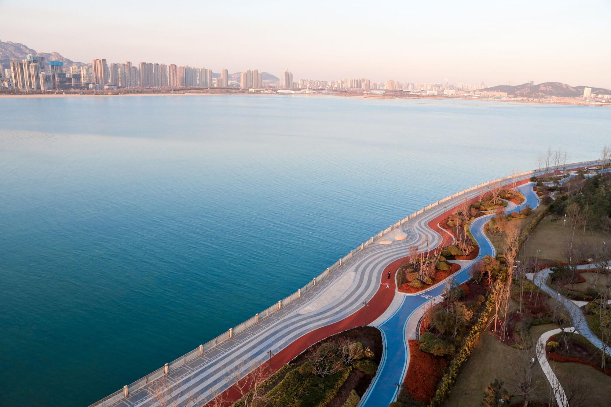 Doubletree By Hilton Qingdao Oriental Movie Metropolis Otel Dış mekan fotoğraf