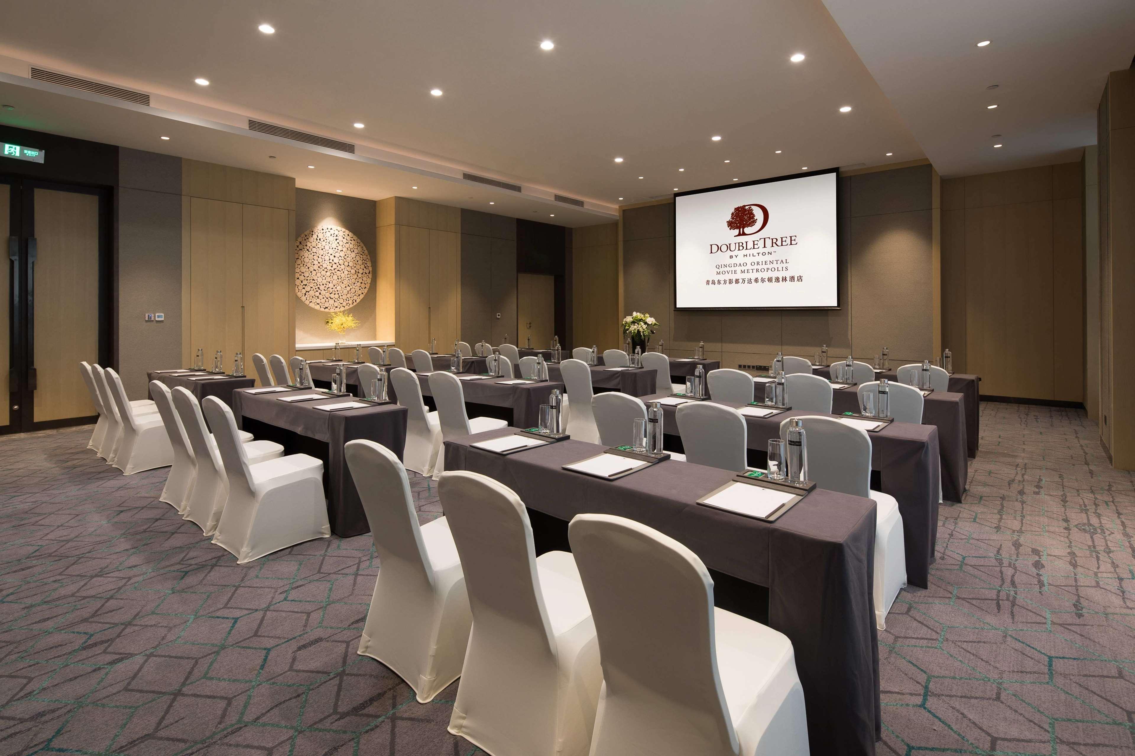 Doubletree By Hilton Qingdao Oriental Movie Metropolis Otel Dış mekan fotoğraf