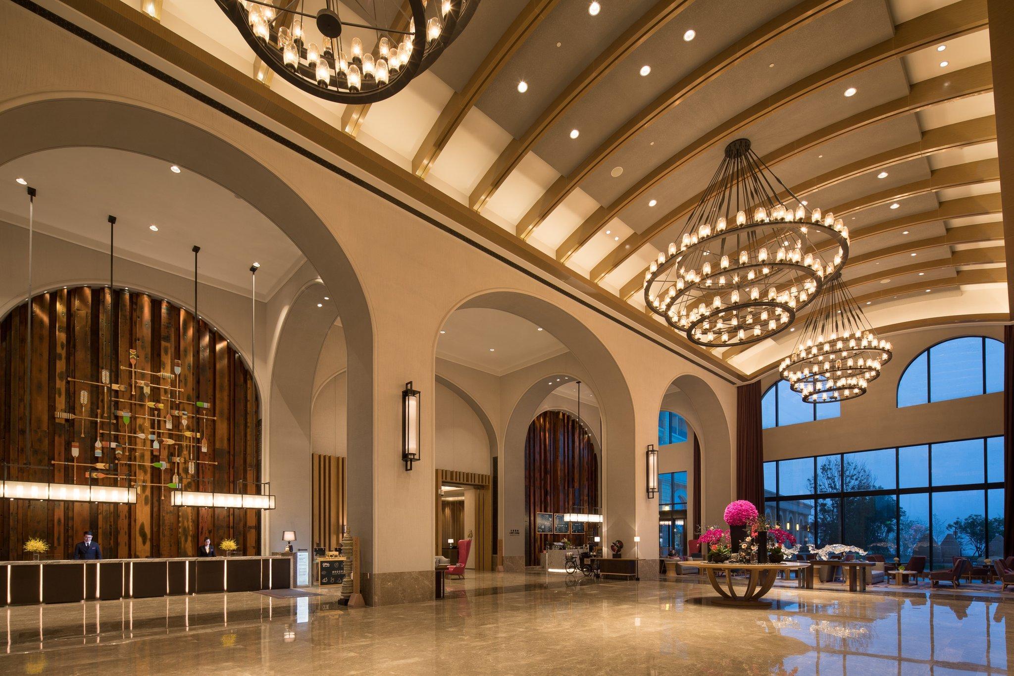 Doubletree By Hilton Qingdao Oriental Movie Metropolis Otel Dış mekan fotoğraf