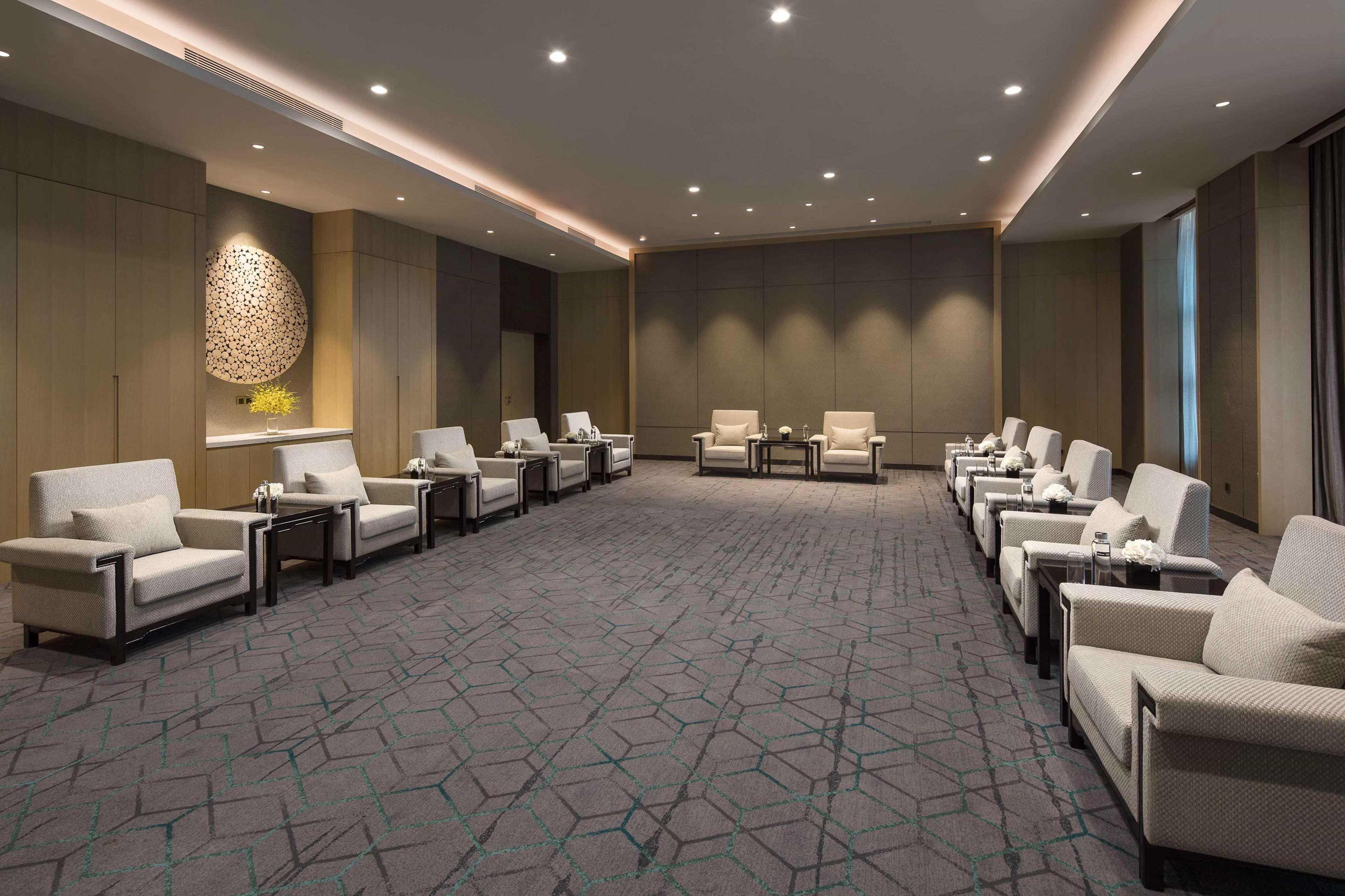 Doubletree By Hilton Qingdao Oriental Movie Metropolis Otel Dış mekan fotoğraf