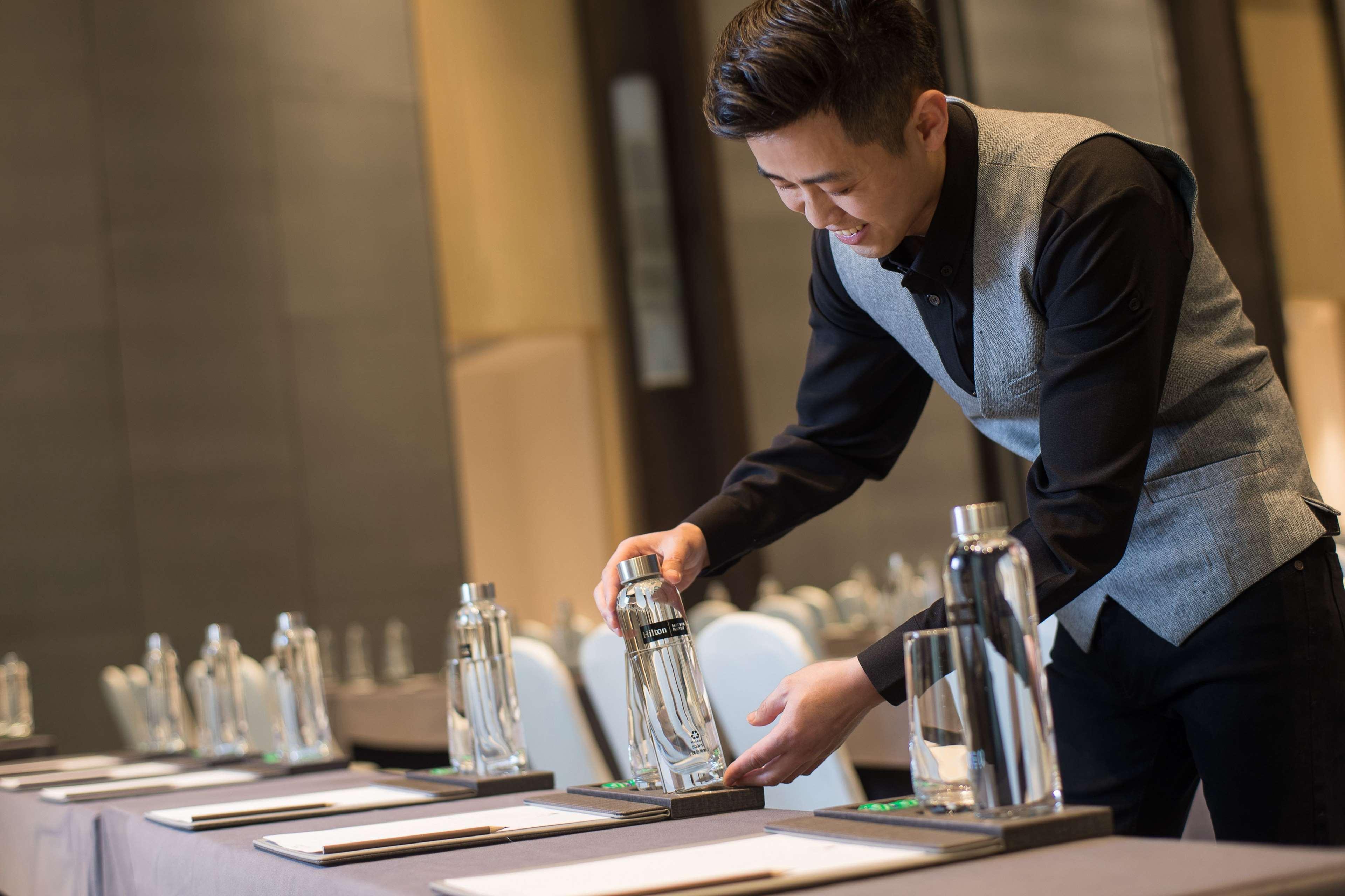 Doubletree By Hilton Qingdao Oriental Movie Metropolis Otel Dış mekan fotoğraf
