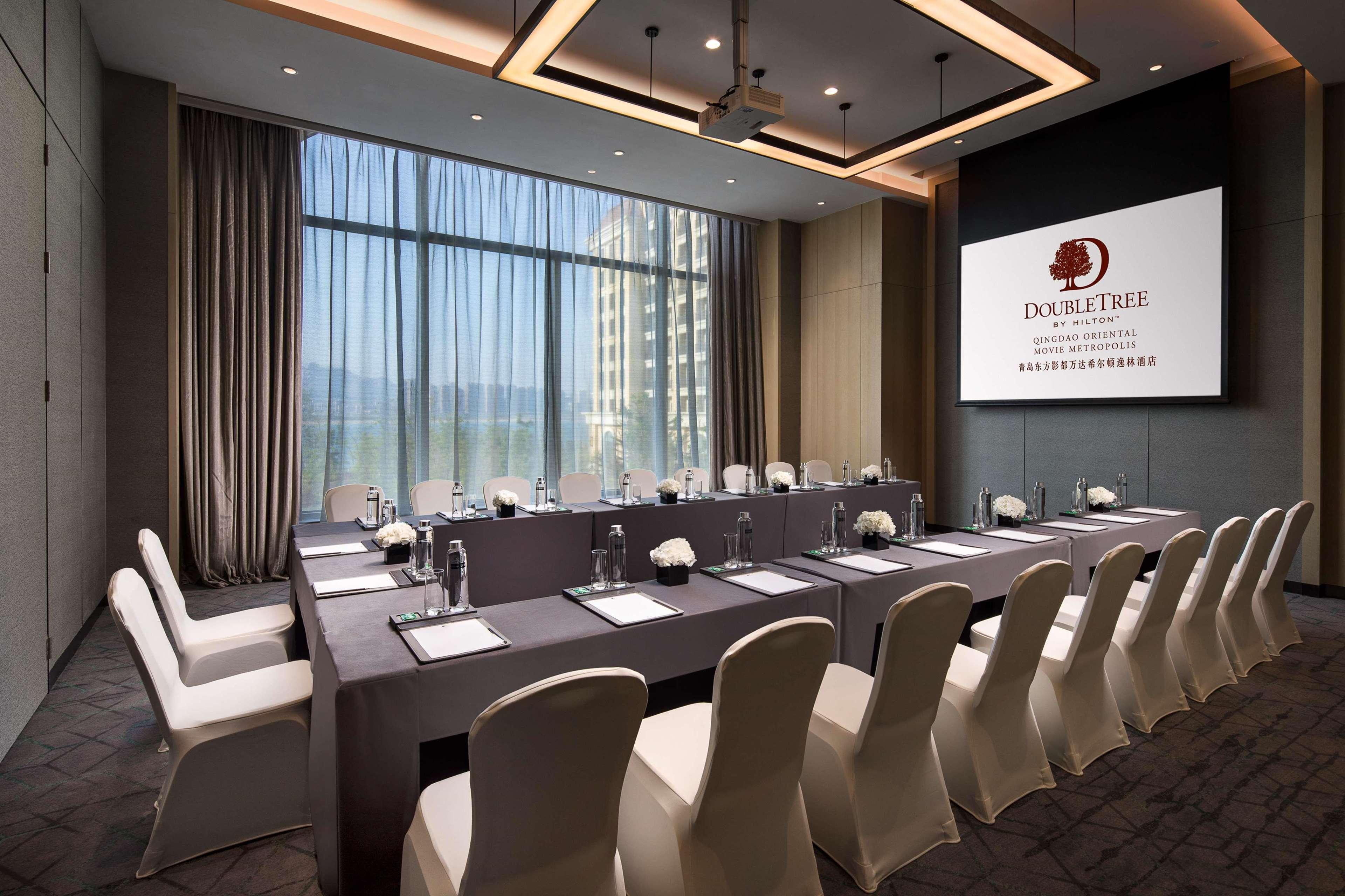 Doubletree By Hilton Qingdao Oriental Movie Metropolis Otel Dış mekan fotoğraf