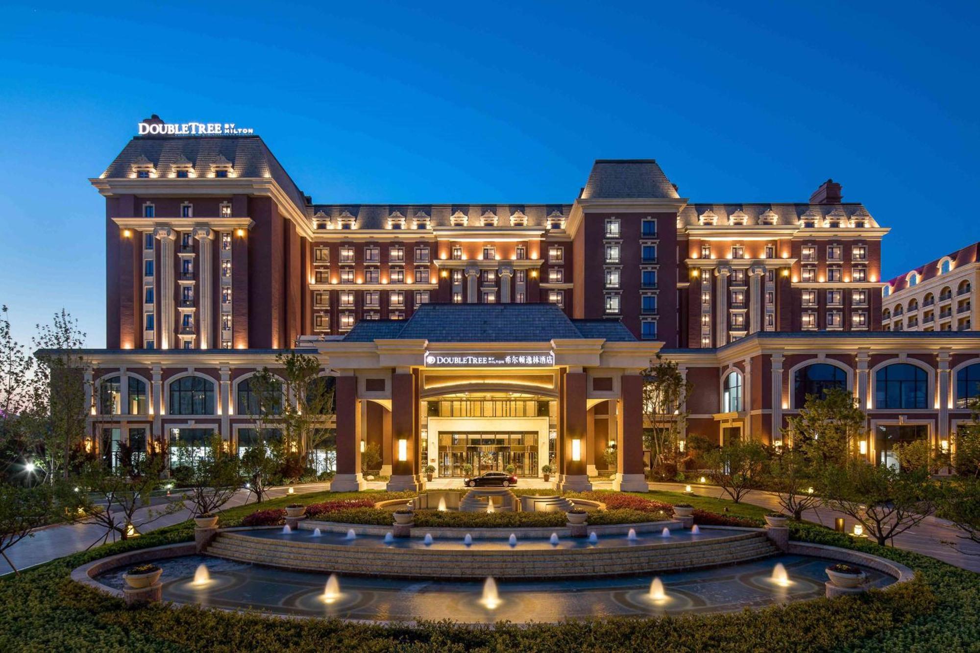 Doubletree By Hilton Qingdao Oriental Movie Metropolis Otel Dış mekan fotoğraf